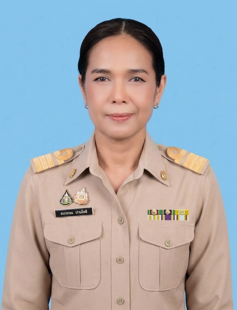นางสาวธนวรรณ  ปานโชติ