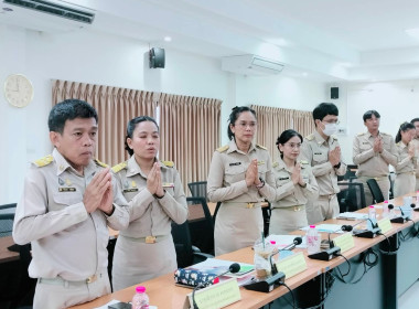 กิจกรรมเชิญธงชาติไทย และร้องเพลงชาติไทย และประชุมข้าราชการ ... พารามิเตอร์รูปภาพ 10