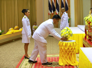 ร่วมพิธีเนื่องในวันคล้ายวันพระบรมราชสมภพพระบาทสมเด็จพระบรมชนกาธิเบศร มหาภูมิพลอดุลยเดชมหาราช บรมนาถบพิตร วันชาติ และวันพ่อแห่งชาติ ... พารามิเตอร์รูปภาพ 9