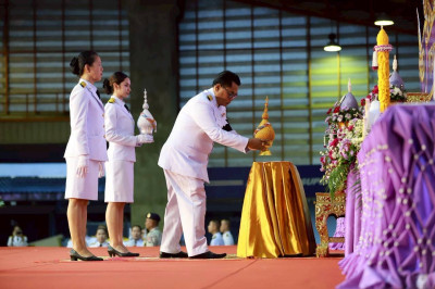 ร่วมพิธีเนื่องในโอกาสพระราชพิธีมหามงคลเฉลิมพระชนมพรรษา 4 ... พารามิเตอร์รูปภาพ 1