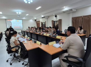 กิจกรรมเคารพธงชาติและร้องเพลงชาติไทย และประชุมข้าราชการ ... พารามิเตอร์รูปภาพ 9