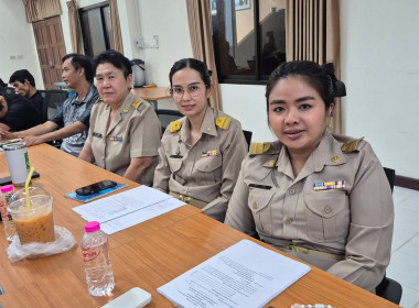 กิจกรรมเคารพธงชาติและร้องเพลงชาติไทย และประชุมข้าราชการ ... พารามิเตอร์รูปภาพ 13